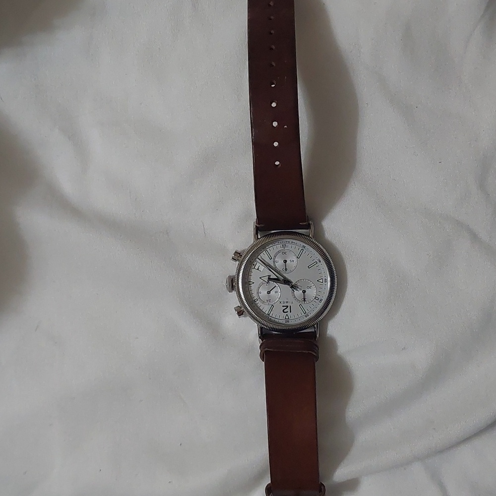 Timex The Waterbury Silver Chronograph with Brown Leather Strap - Picture 9 of 9